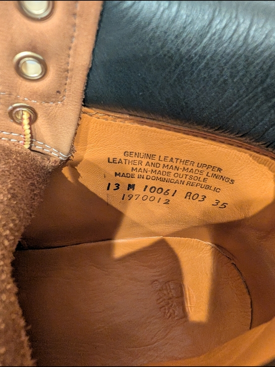 Timberland Wheat Leather Boots with Black Collar